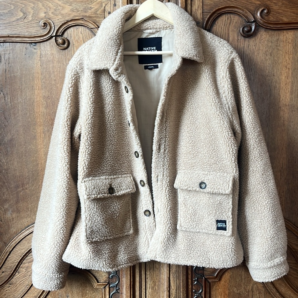 Urban Outfitters Fuzzy Coat - Picture 8 of 10